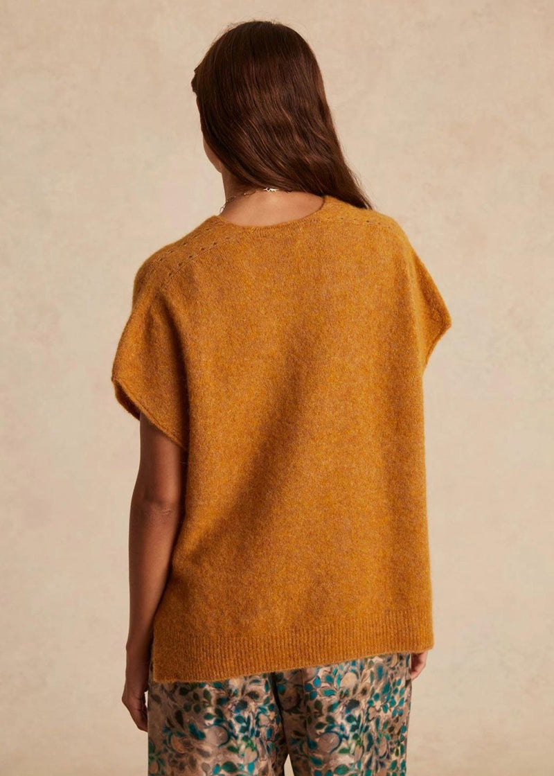 MOMONI Adrien Sweater - Camel