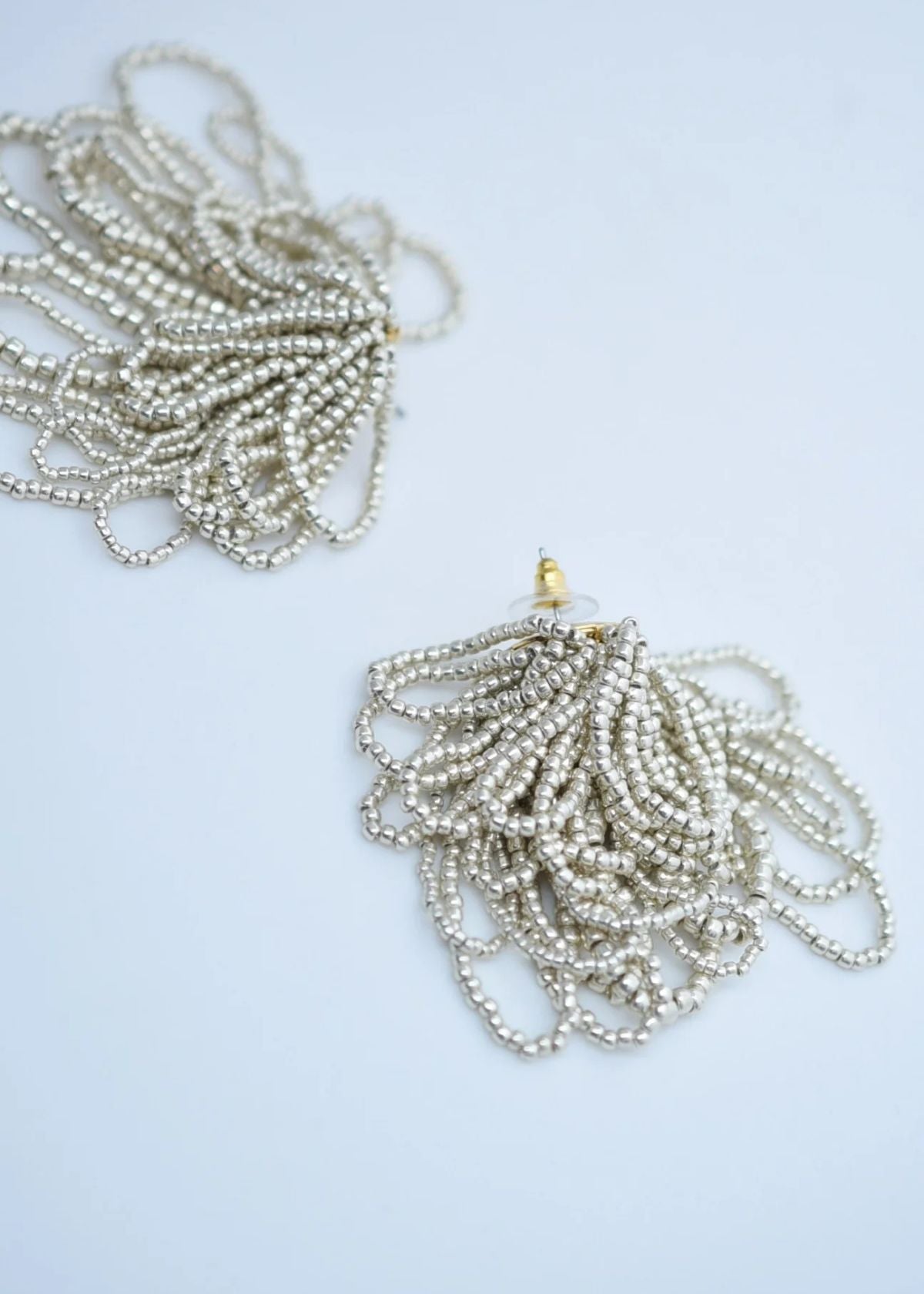 MONSHIRO Dot Volume Fringe Earring