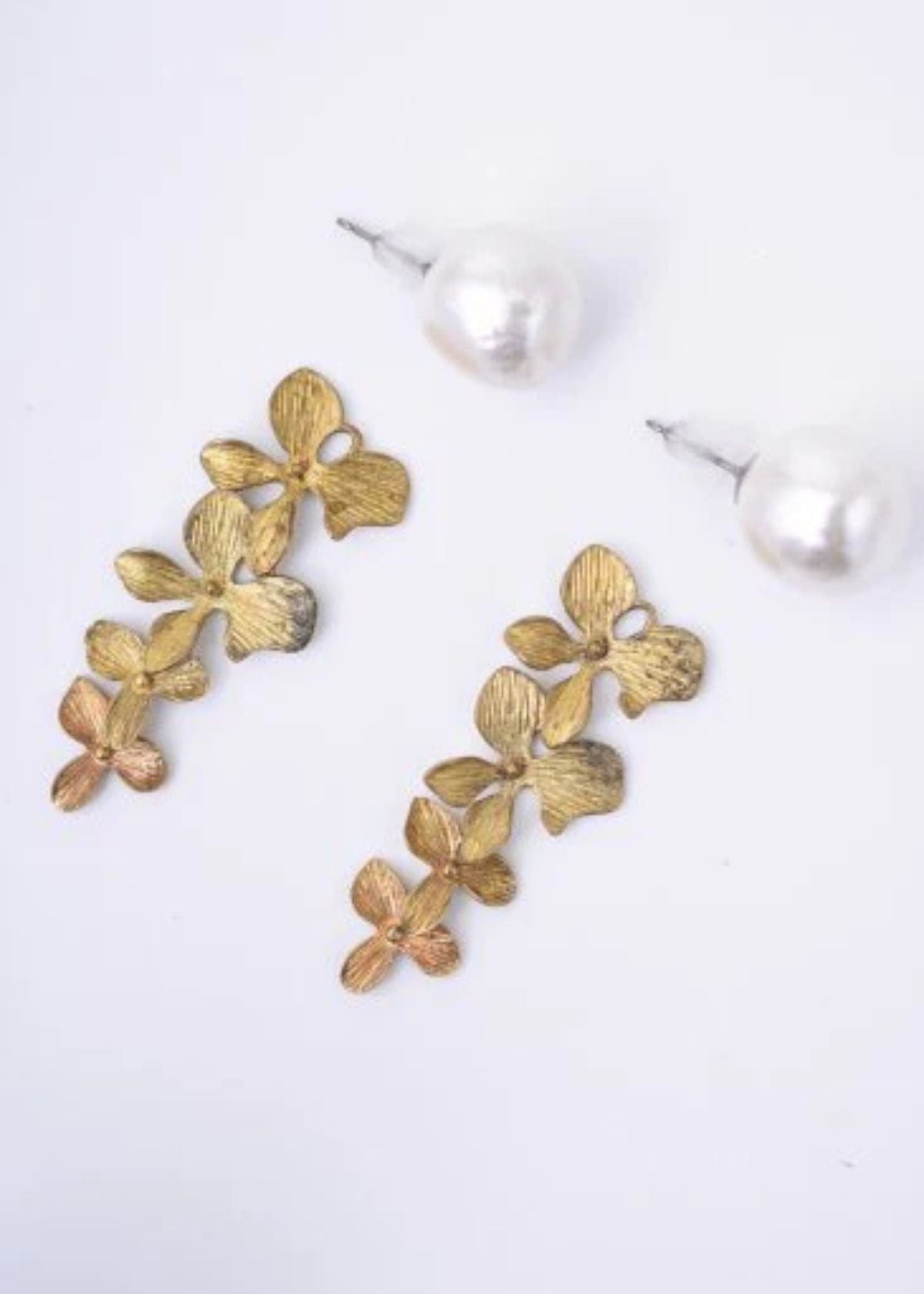 MONSHIRO Balsa Pearl Flower 2 Way Earring