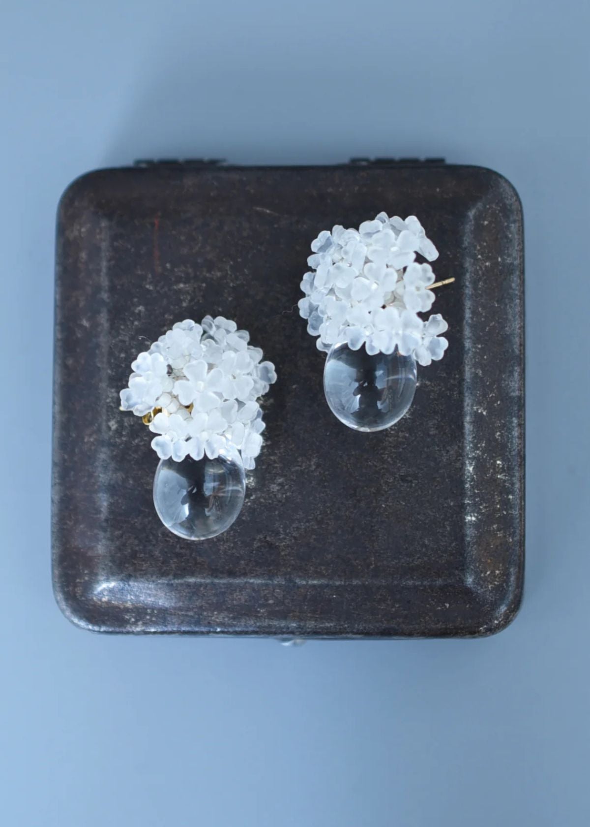 MONSHIRO Ajisai Drop Earring - White
