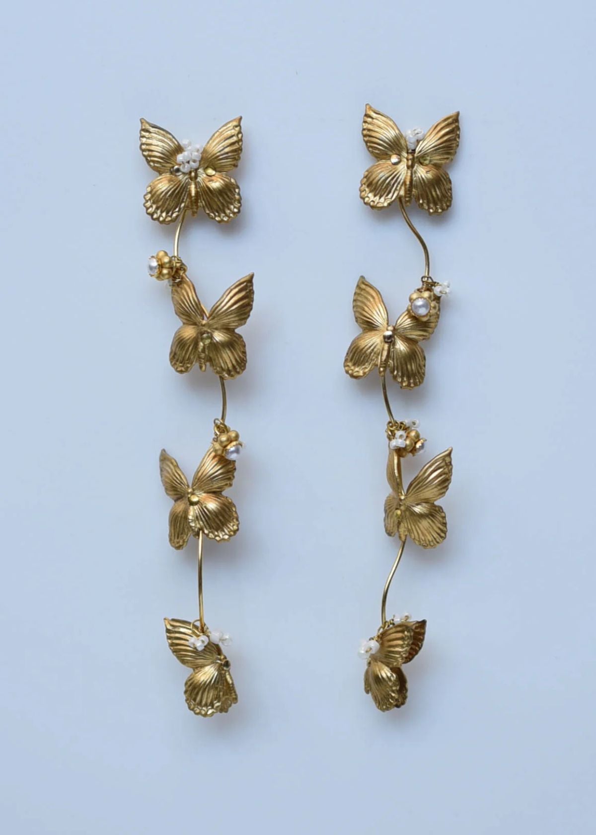 MONSHIRO Butterfly Long Earring