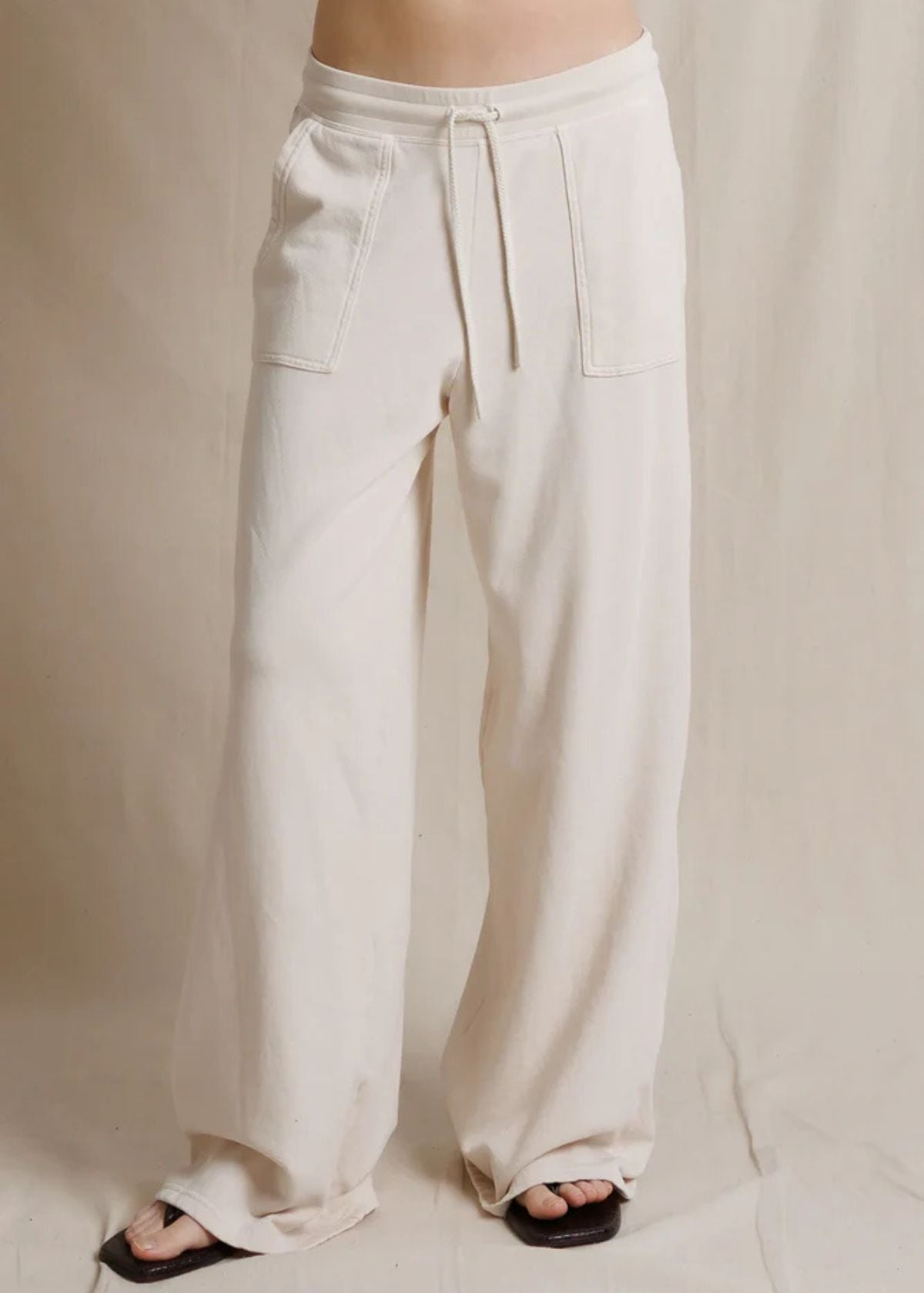 PERFECT WHITE TEE Noa French Terry Pant - Sugar