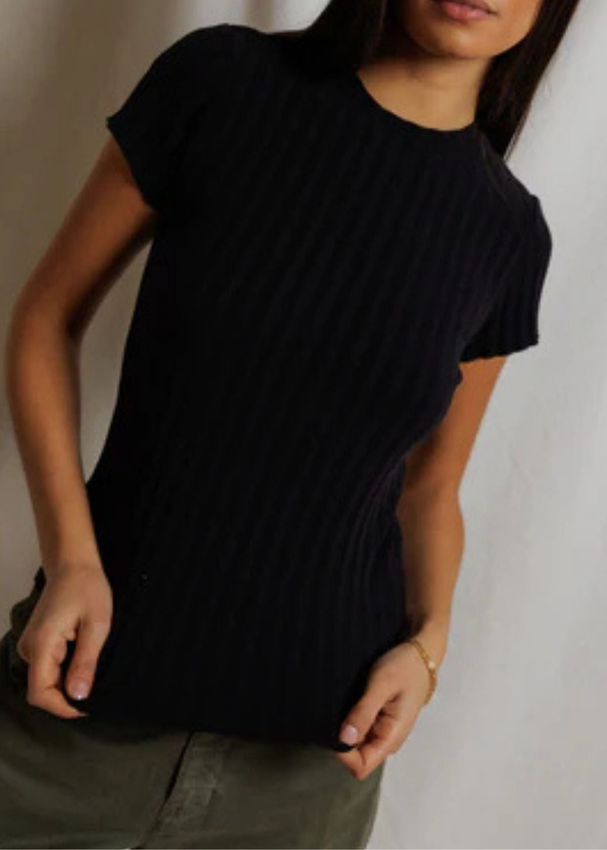 PERFECT WHITE TEE Suri Ribbed Cap Sleeve Tee - Black