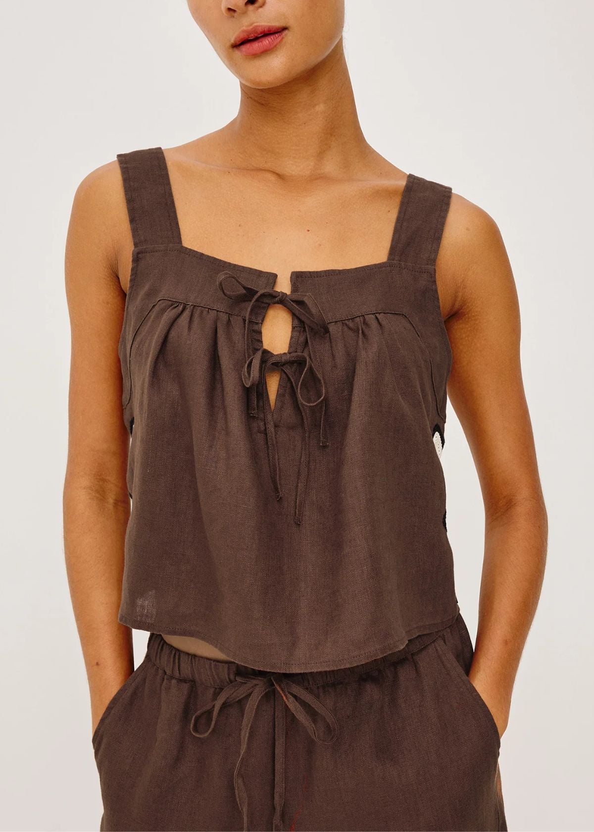 RAILS Calais Top - Cocoa Floral Embroidery