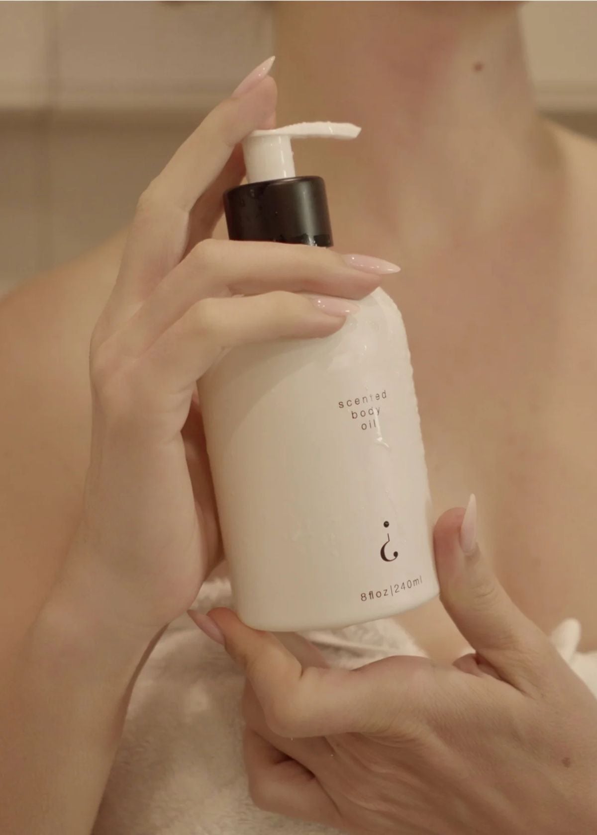 RIDDLE Boujee Body Oil - Santal
