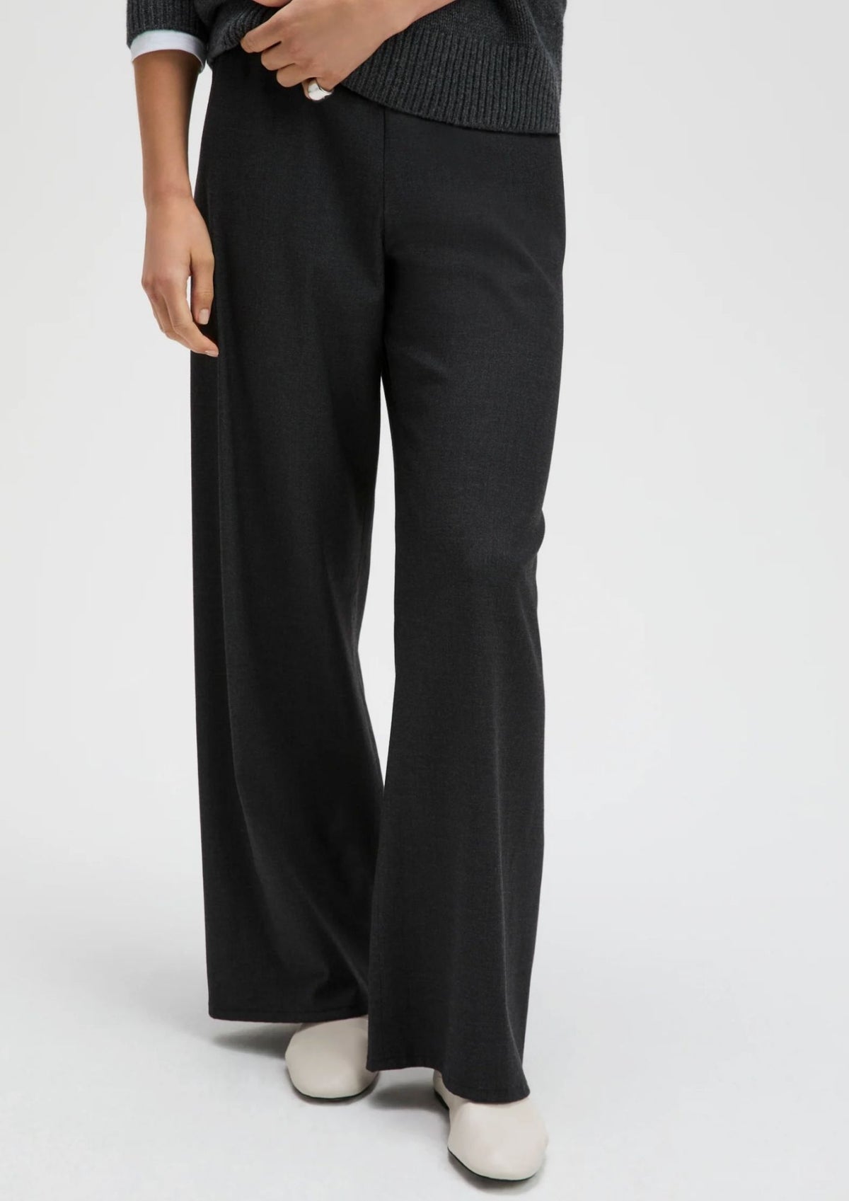 SOLD OUT NYC The Everything Pant - Charcoal