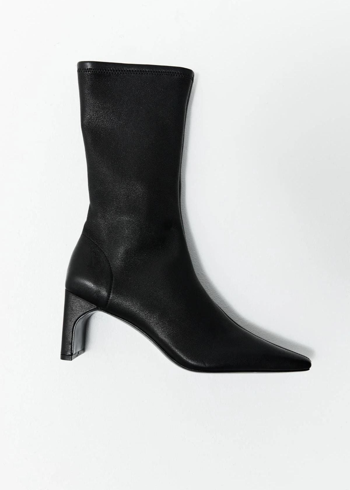 ST. AGNI Hanne Boot - Black