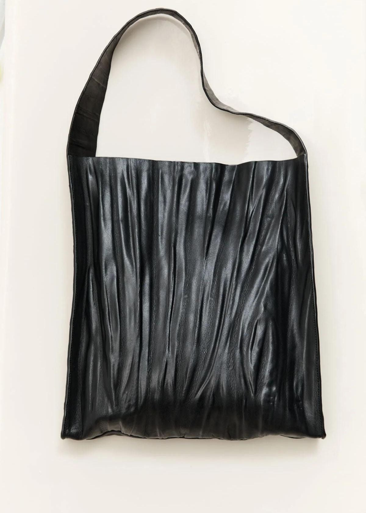 ST. AGNI Paper Tote Handbag - Black