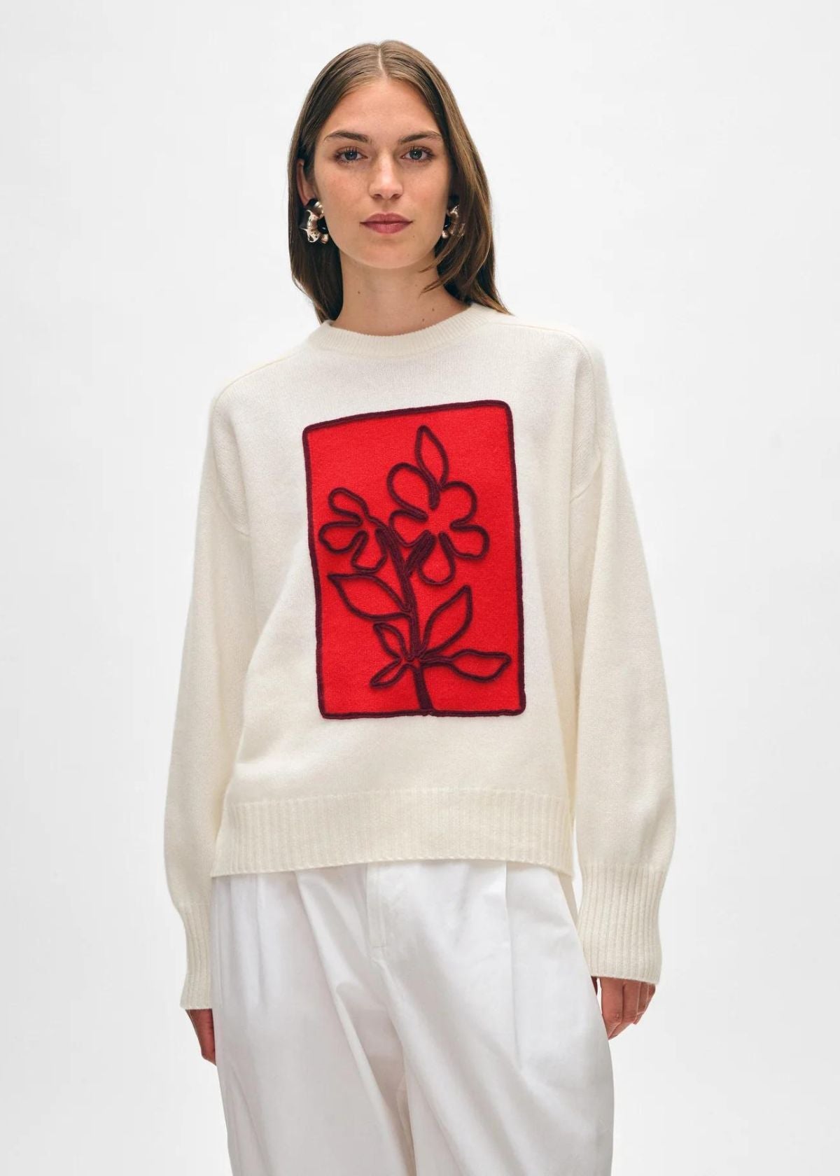 WHITE + WARREN Cashmere Floral Applique Crewneck Sweater