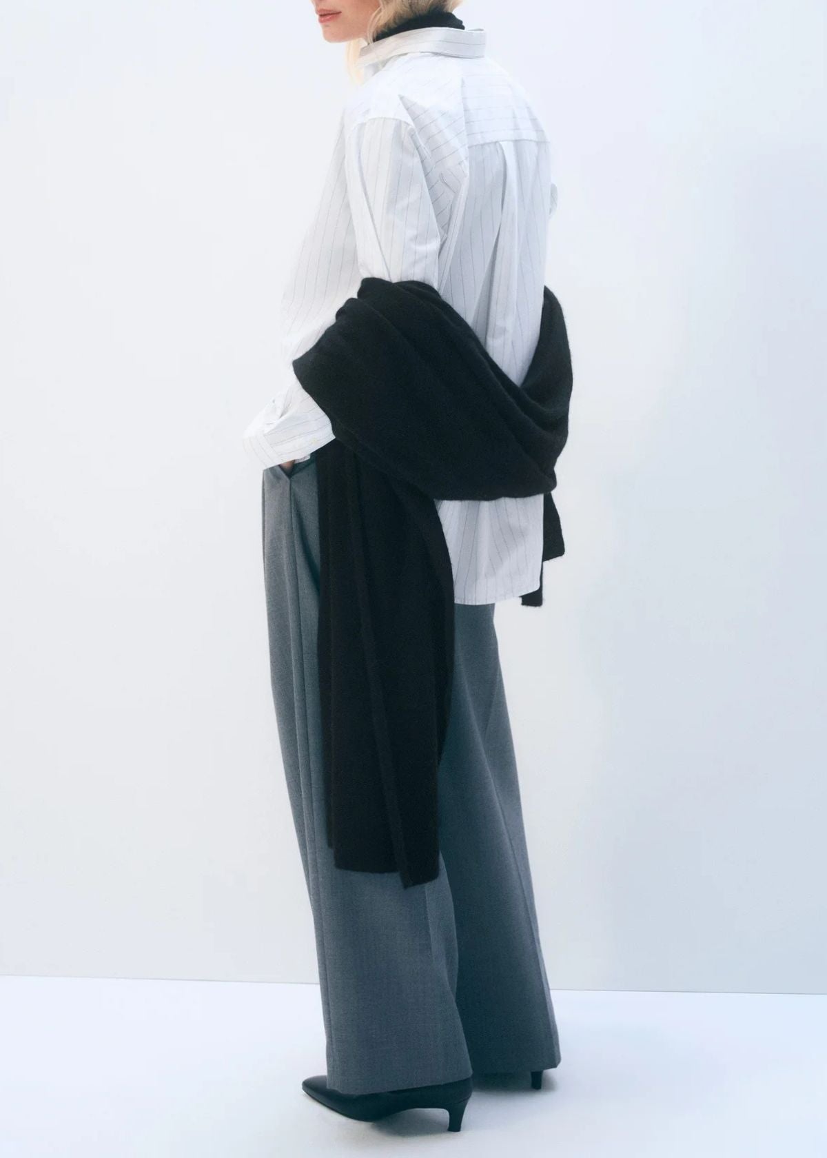 WHITE + WARREN Cashmere Travel Wrap - Black