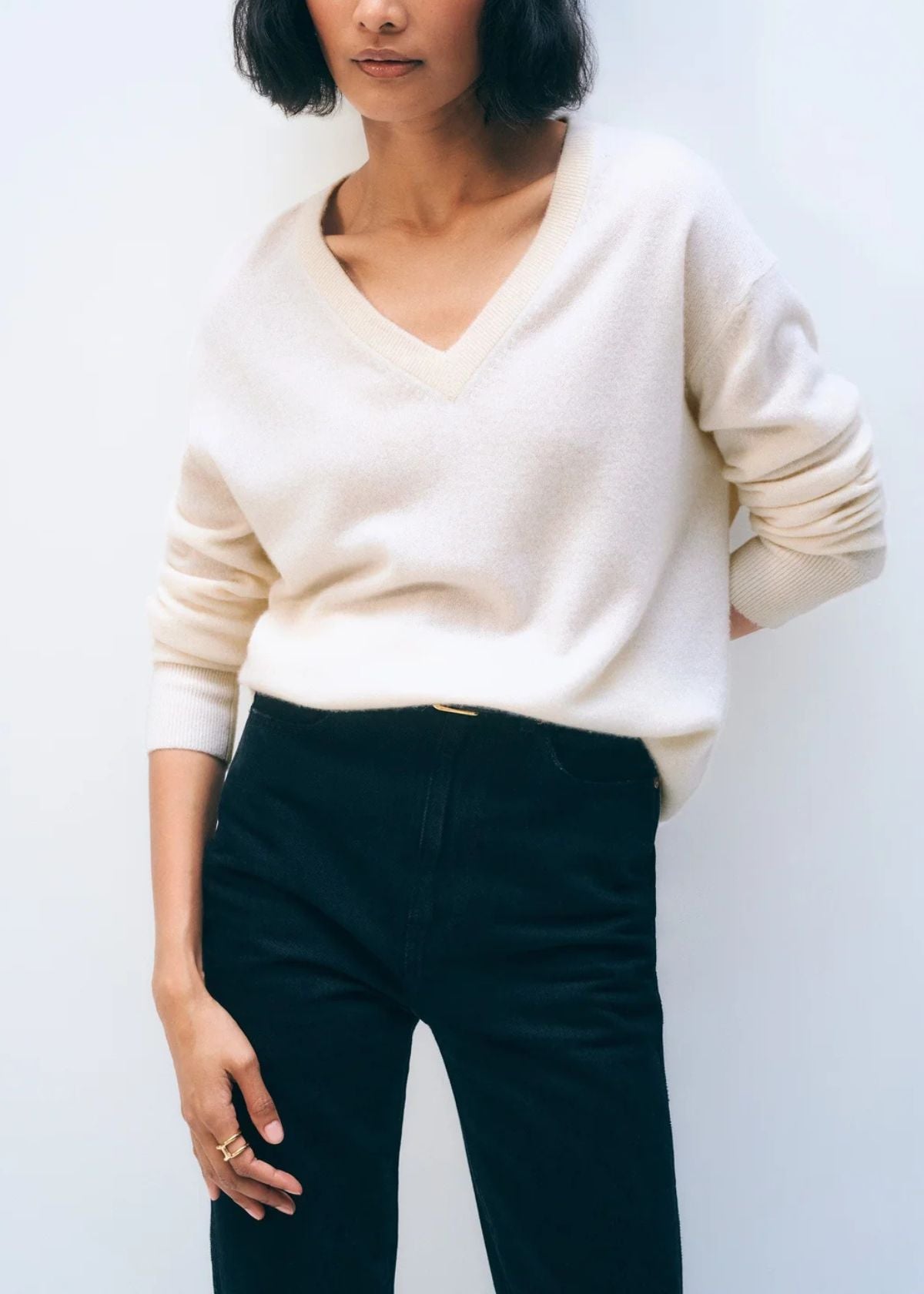 WHITE + WARREN Cashmere V Neck Sweater - Soft White