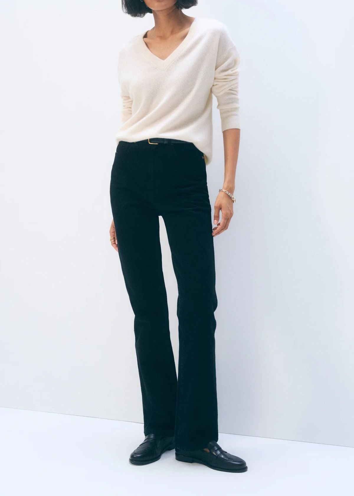 WHITE + WARREN Cashmere V Neck Sweater - Soft White