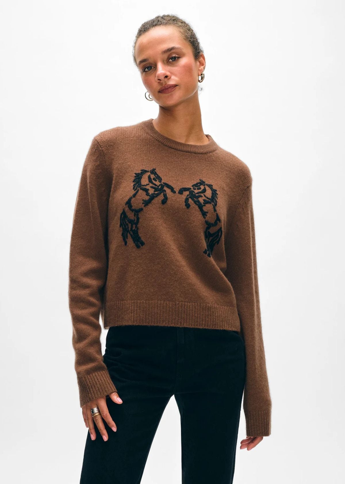 WHITE + WARREN Cashmere Blend Horse Embroidered Sweater - Umber/Black