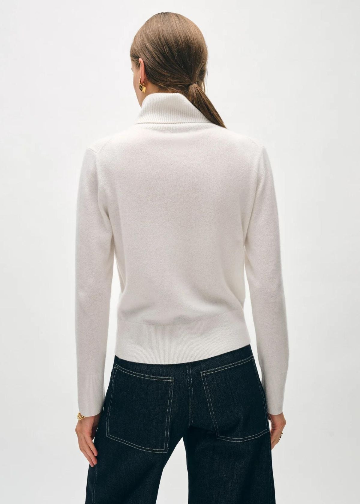 WHITE + WARREN Cashmere Essential Turtleneck Sweater - Soft White