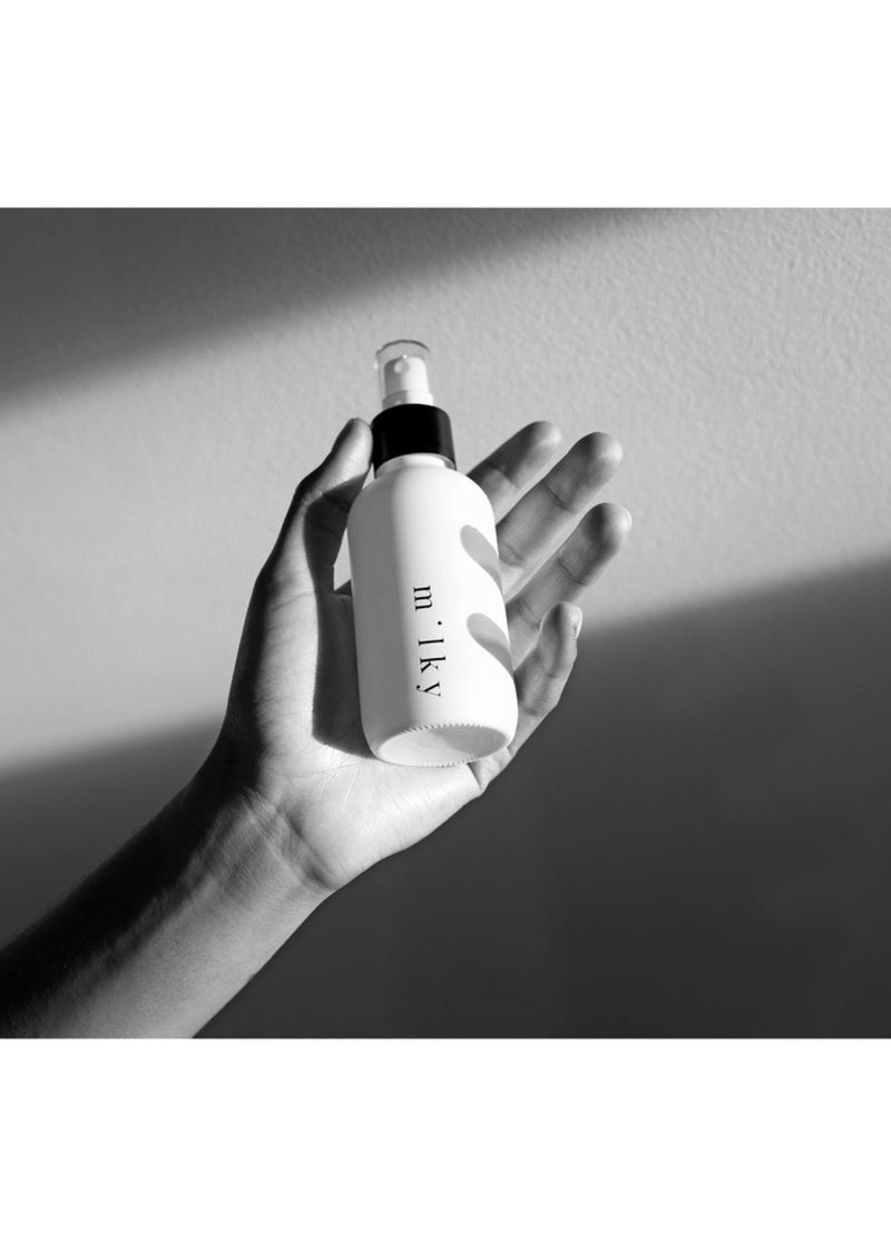 RIDDLE Voyeur Milky Spray Lotion